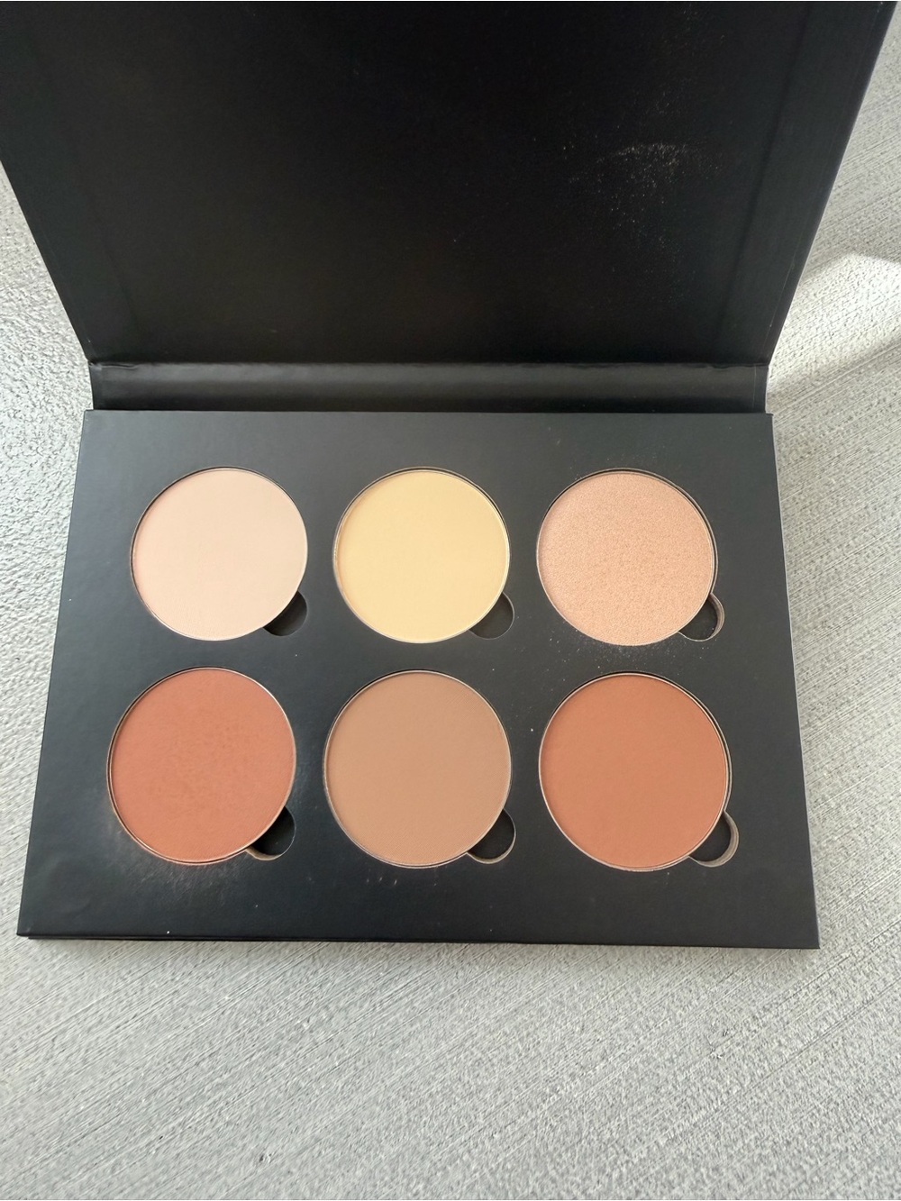 The Anastasia Beverly Hills Contour Kit